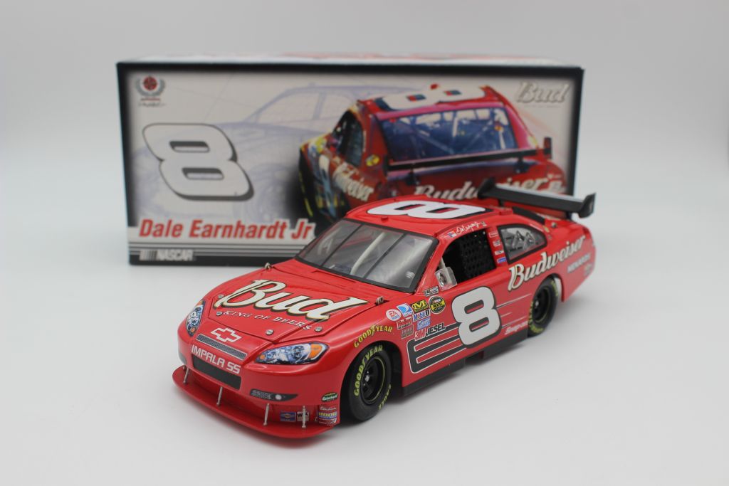 DALE EARNHARDT JR 2007 BUDWEISER C0T 1:24 NASCAR DIECAST