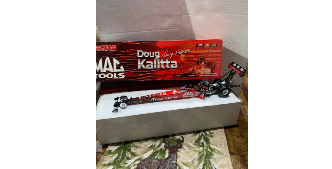 Modellino Diecast Action 1/24 – Dragster MAC Tools Andrew Cowin Yankees Muppets 2002