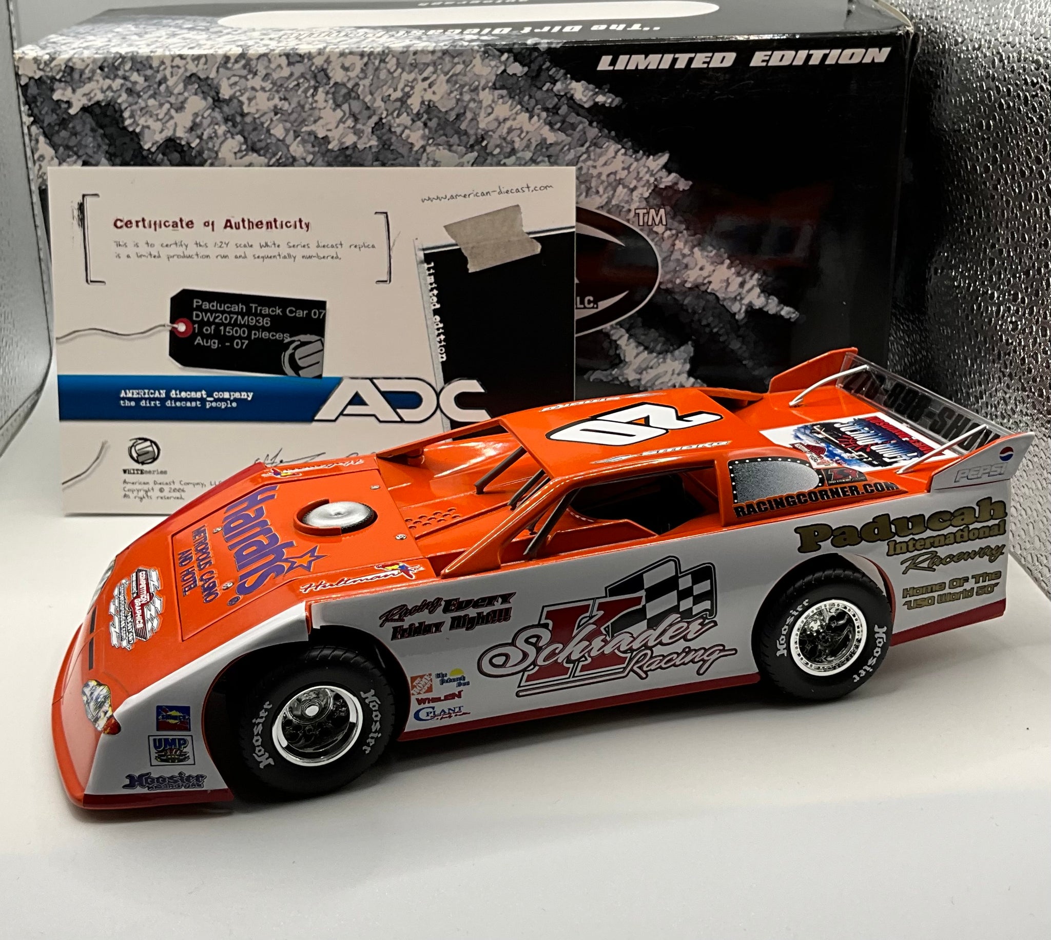 TONY STEWART 2007 PADUCAH TRACK CAR 1:24 ADC DIRT LATE MODEL