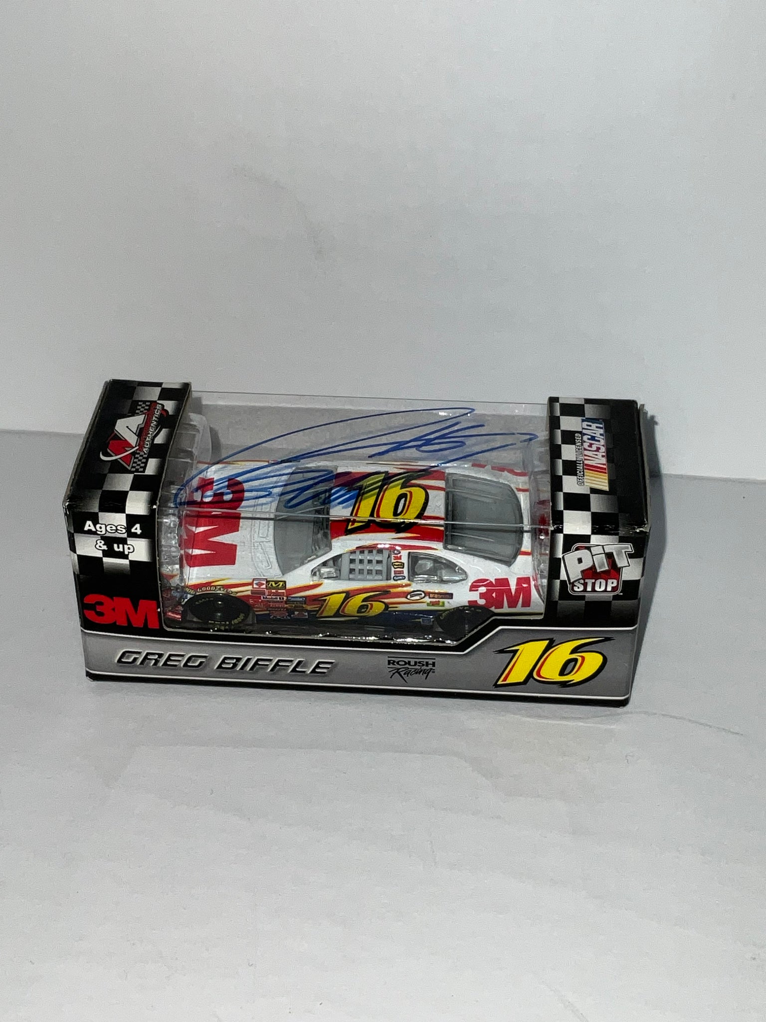GREG BIFFLE 2007 3M AUTOGRAPHED 1:64 NASCAR DIECAST - Motorsports Authentics
